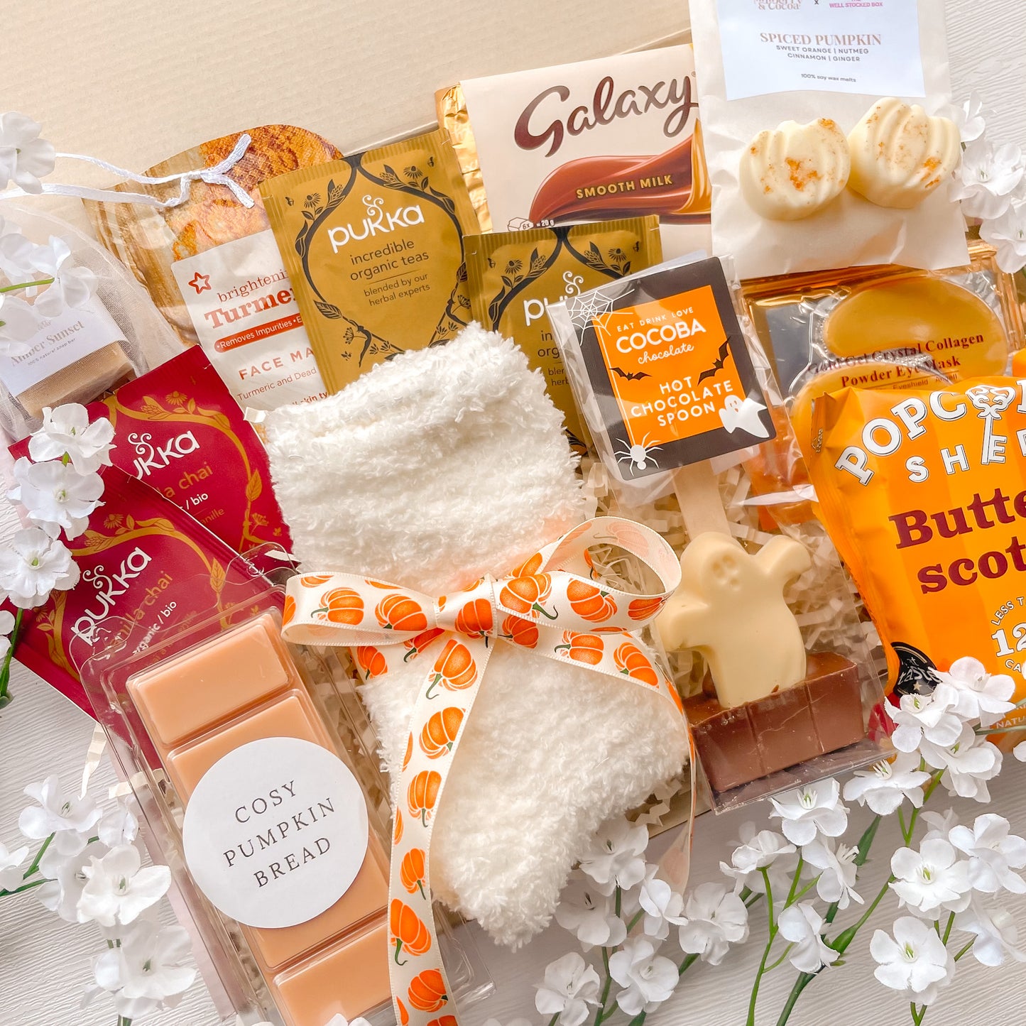 Cosy Pumpkin Bread Halloween Boo Basket